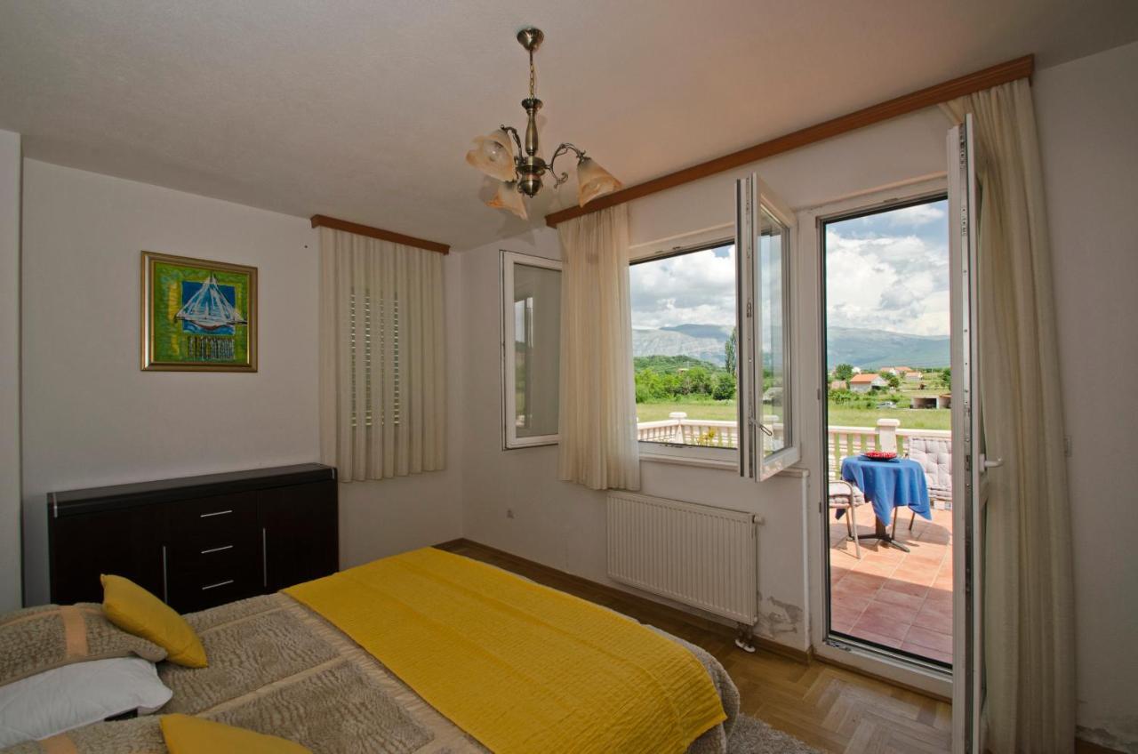 Rooms Leda Vrlika Dış mekan fotoğraf