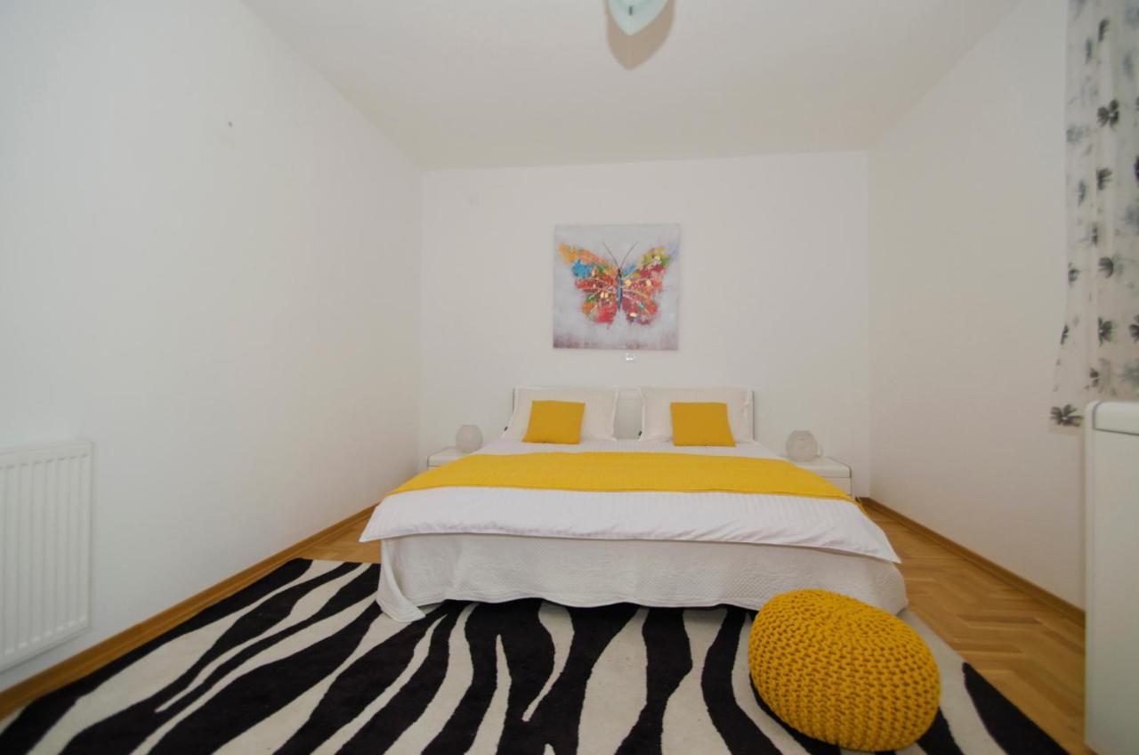 Rooms Leda Vrlika Dış mekan fotoğraf