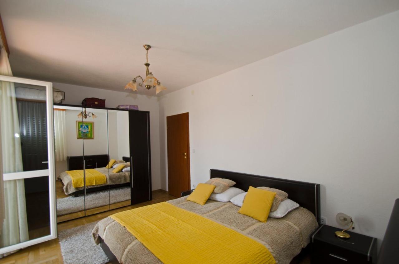 Rooms Leda Vrlika Dış mekan fotoğraf